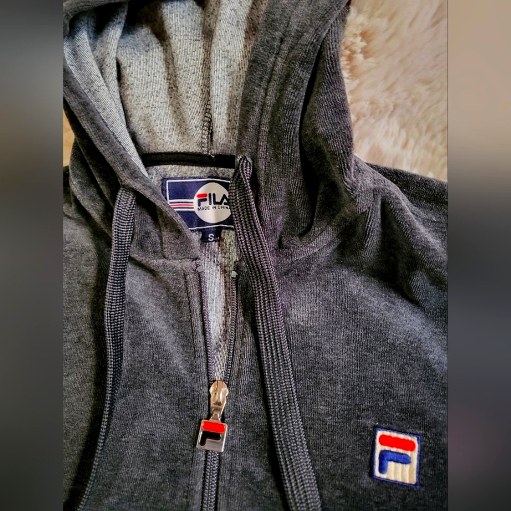 Vintage FILA Velour Navy Blue 1/4zip hoodie. Size small.